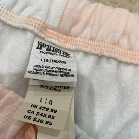 NWT VS Pink Tie Dye Boyfriend Shorts Large - Picture 4 of 4